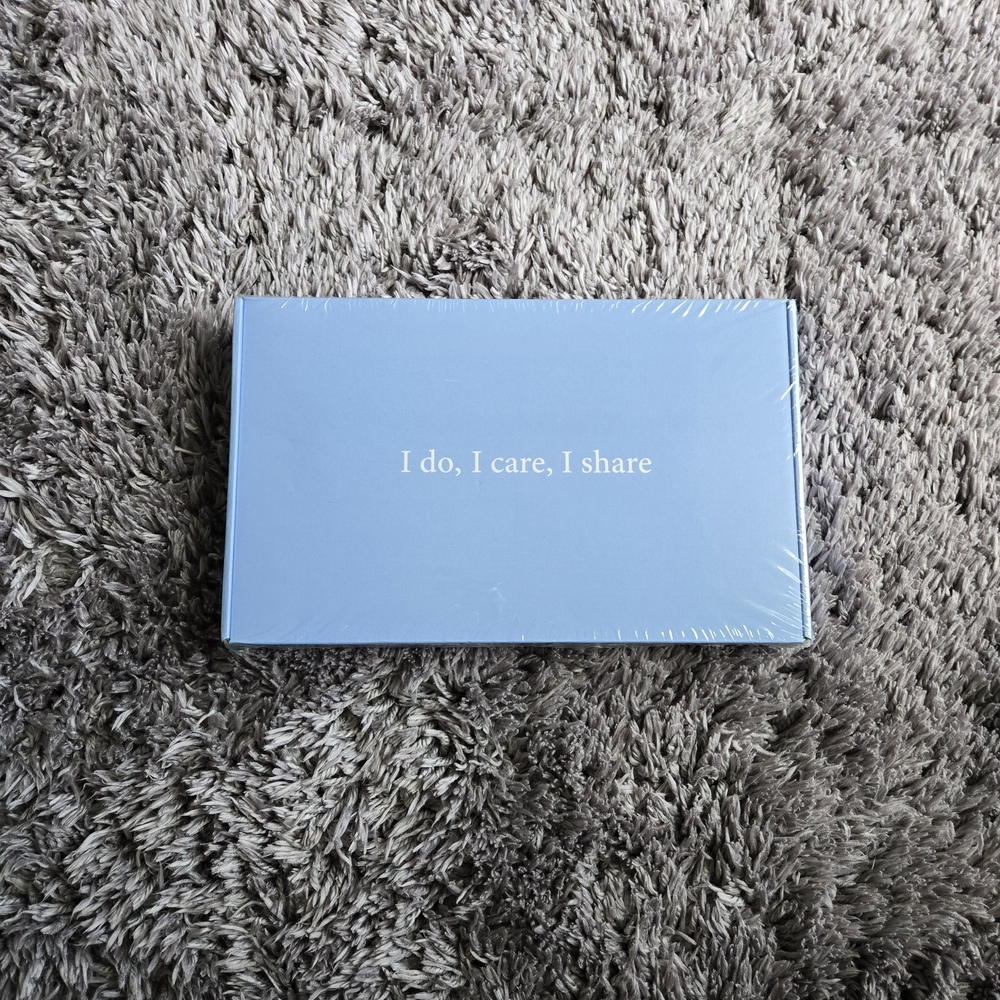 Frameo 10.1" WiFi Digital Picture Frame
